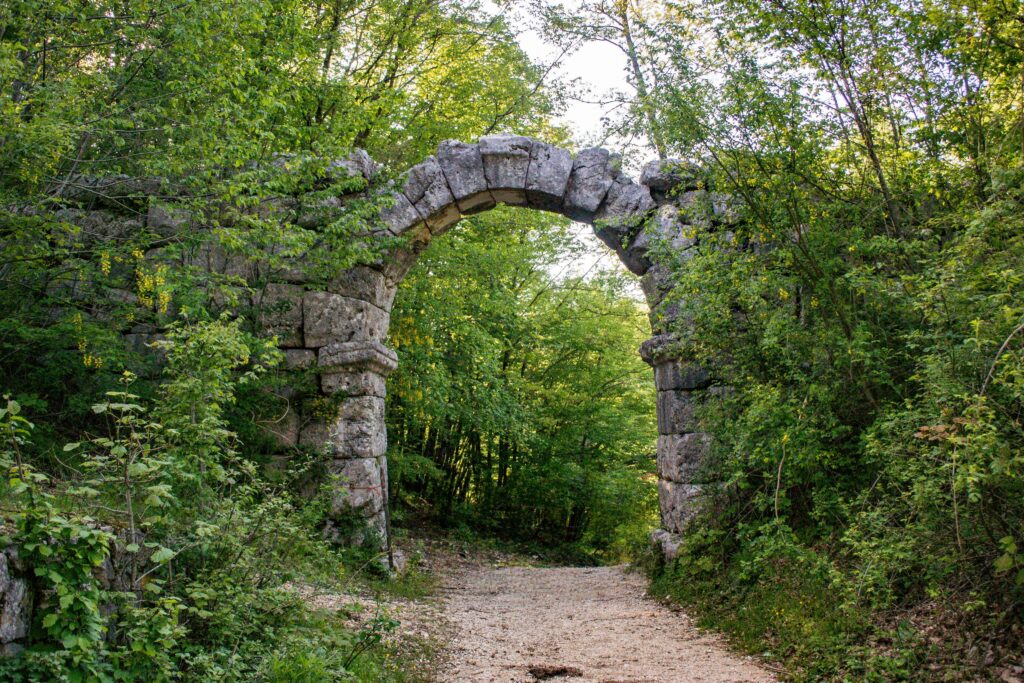 Trevi nel Lazio (FR) - Arco di Trevi